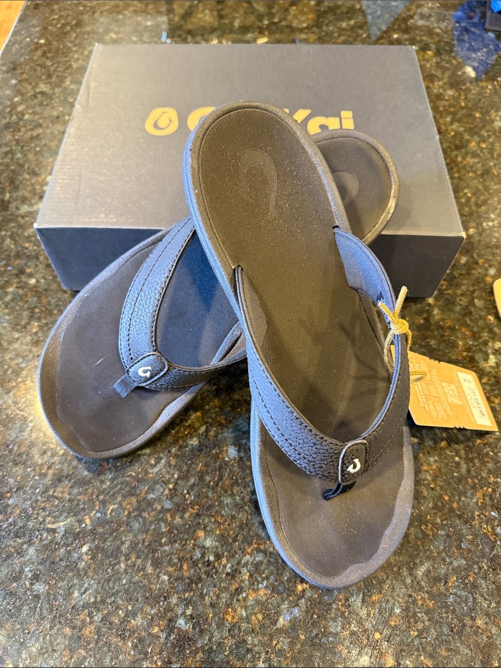 OluKai Black Womens Flip Flops - Picture 3 of 6